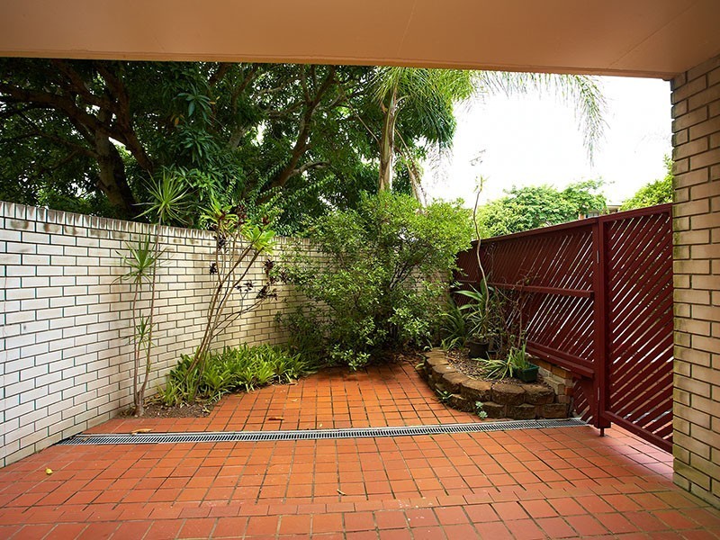 11 Shottery St, Yeronga QLD 4104