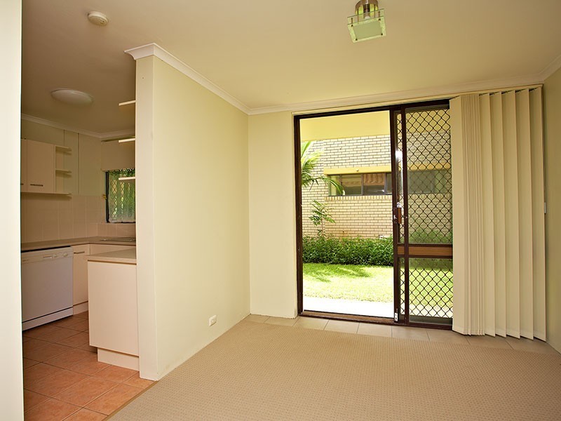11 Shottery St, Yeronga QLD 4104