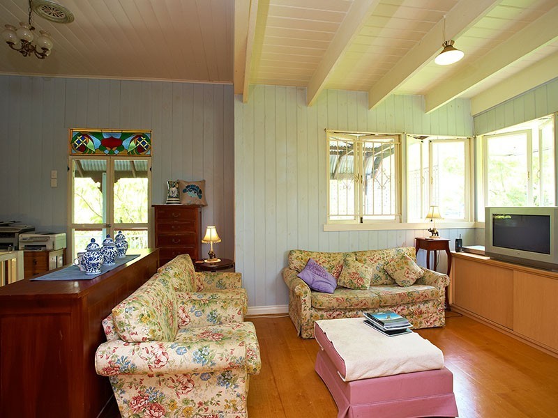 14 Darreen St, Greenslopes QLD 4120