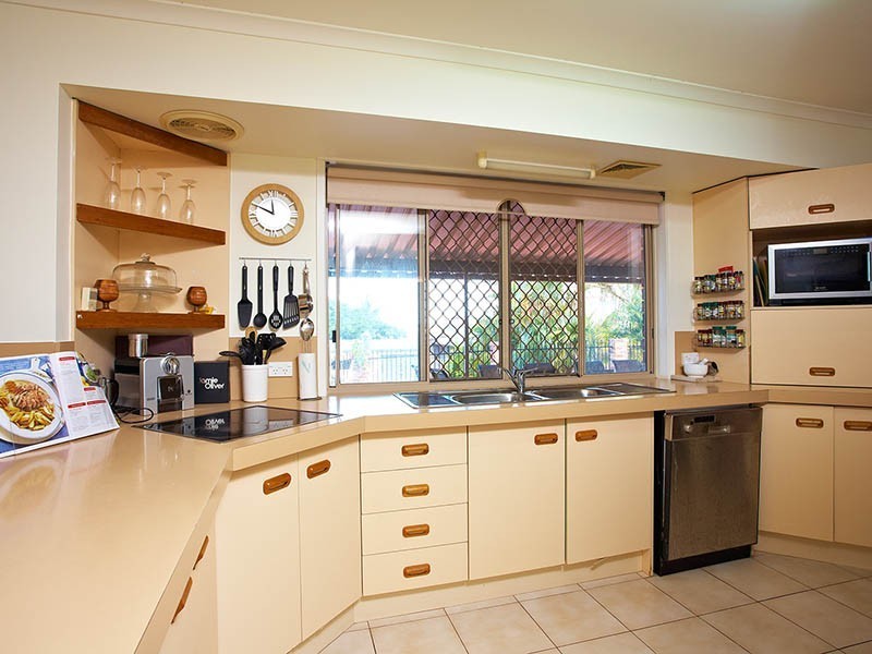 37 Nicholson Ave, Salisbury QLD 4107