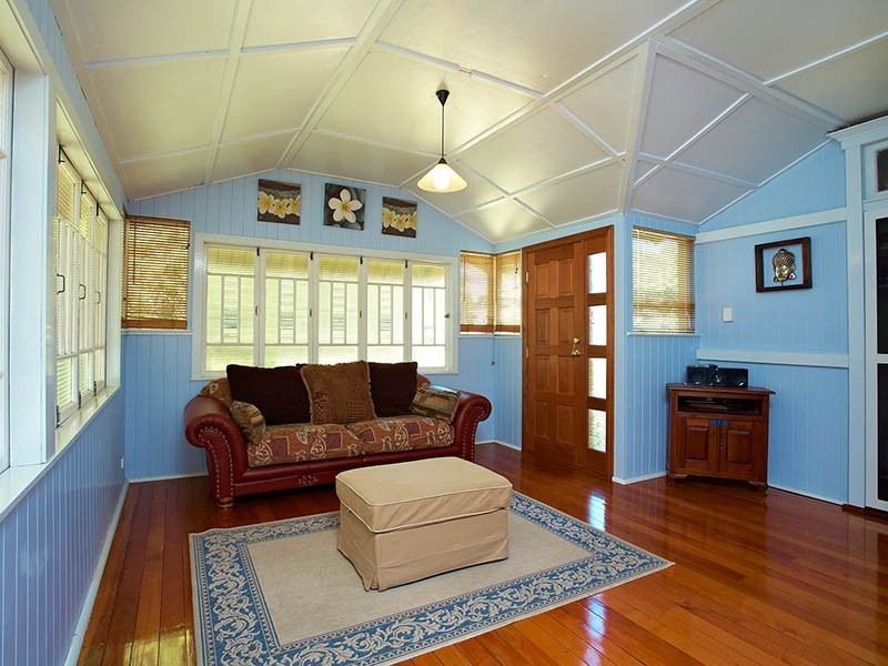 100 Ekibin Rd, Annerley QLD 4103