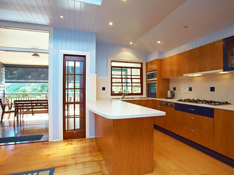 100 Ekibin Rd, Annerley QLD 4103