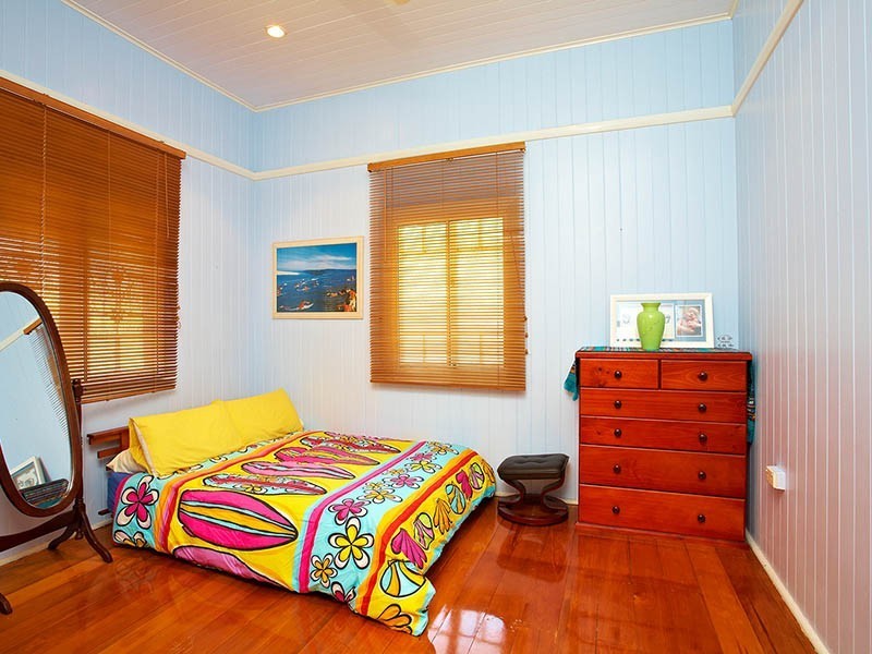 100 Ekibin Rd, Annerley QLD 4103