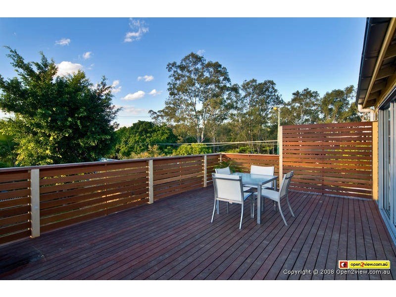 120 Ekibin Rd, Annerley QLD 4103