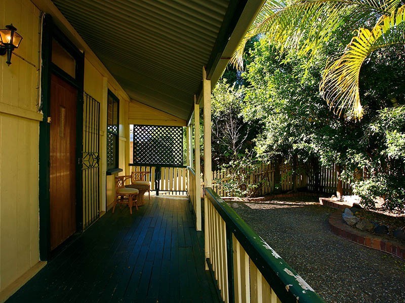22 Devon Street, Annerley QLD 4103