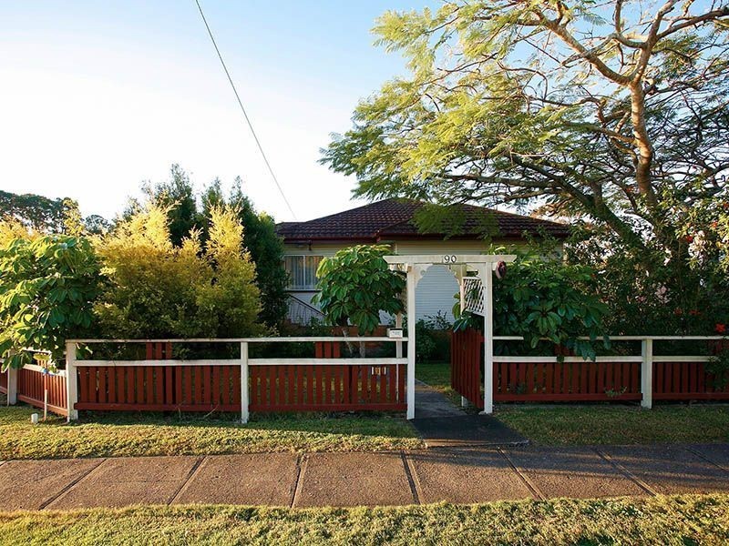 190 Cracknell Road, Tarragindi QLD 4121