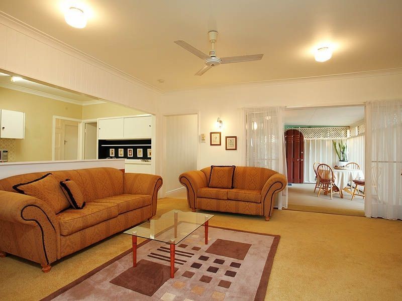 190 Cracknell Road, Tarragindi QLD 4121