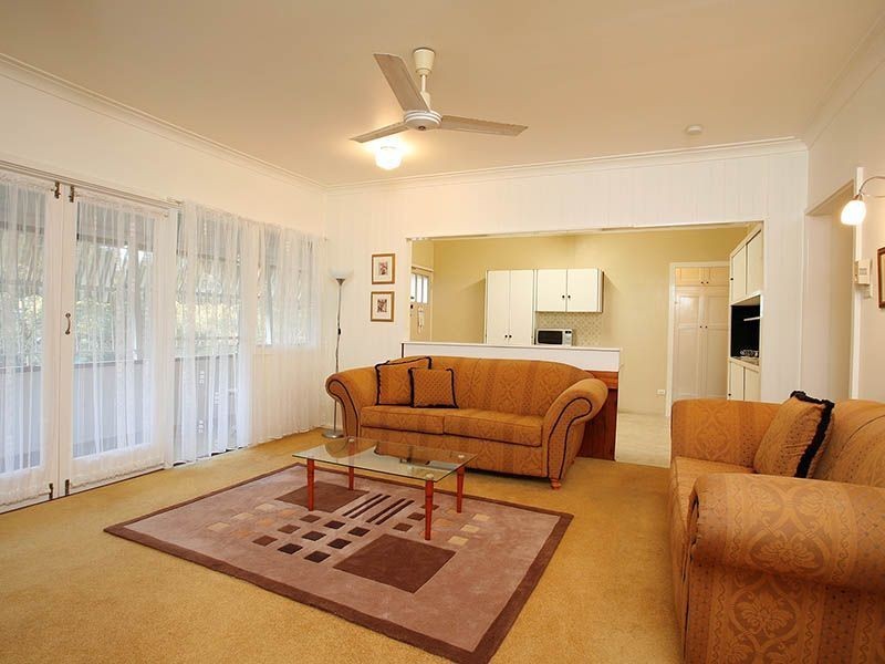 190 Cracknell Road, Tarragindi QLD 4121