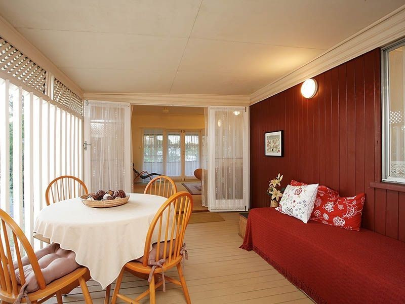 190 Cracknell Road, Tarragindi QLD 4121