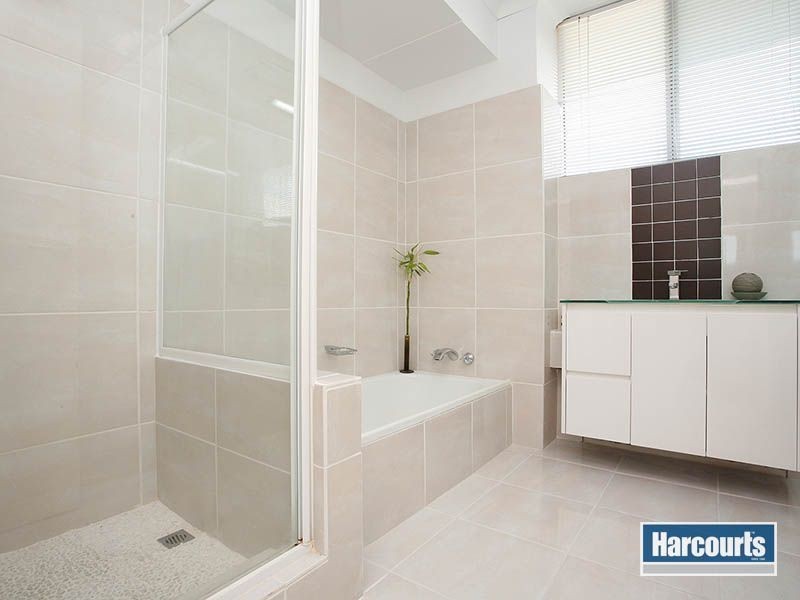 6/12 Hanworth Street, East Brisbane QLD 4169