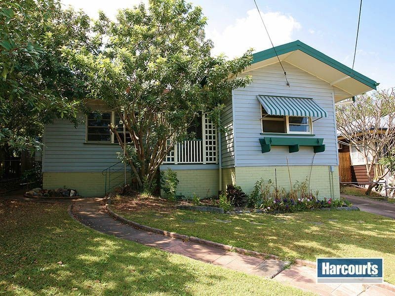 22 Hillview Tce, Moorooka QLD 4105