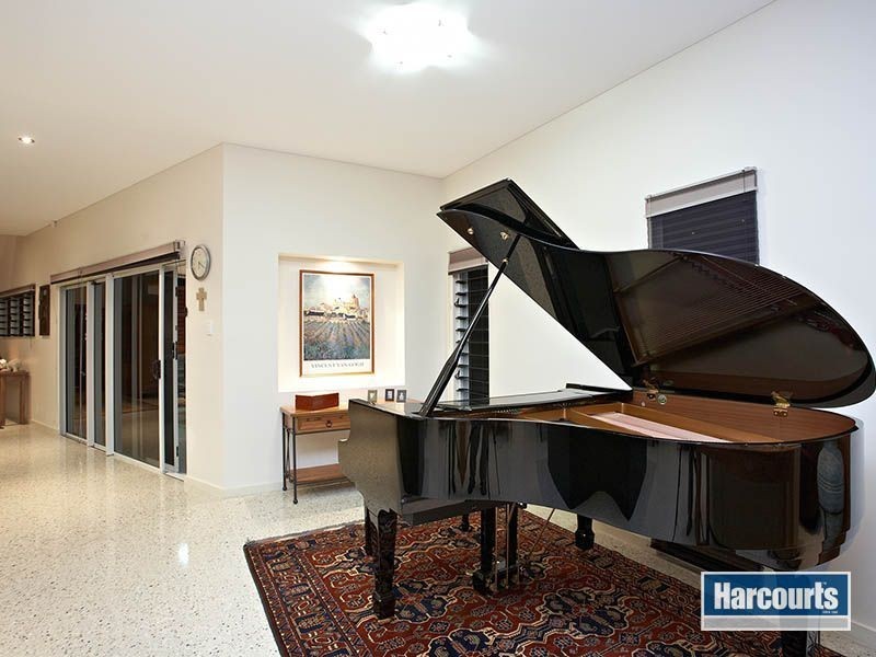 38 Ablington Way, Carindale QLD 4152