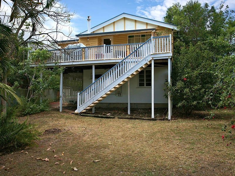 11 Dutton Street, Hawthorne QLD 4171