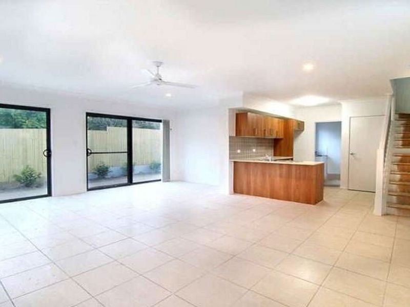 26 Hyde Road, Yeronga QLD 4104