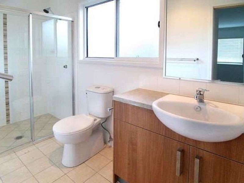 26 Hyde Road, Yeronga QLD 4104