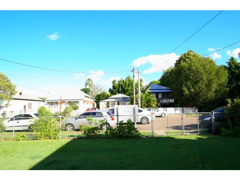 30 Myrtle Street, Woolloongabba QLD 4102
