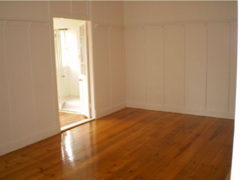 6 Norman Street, East Brisbane QLD 4169