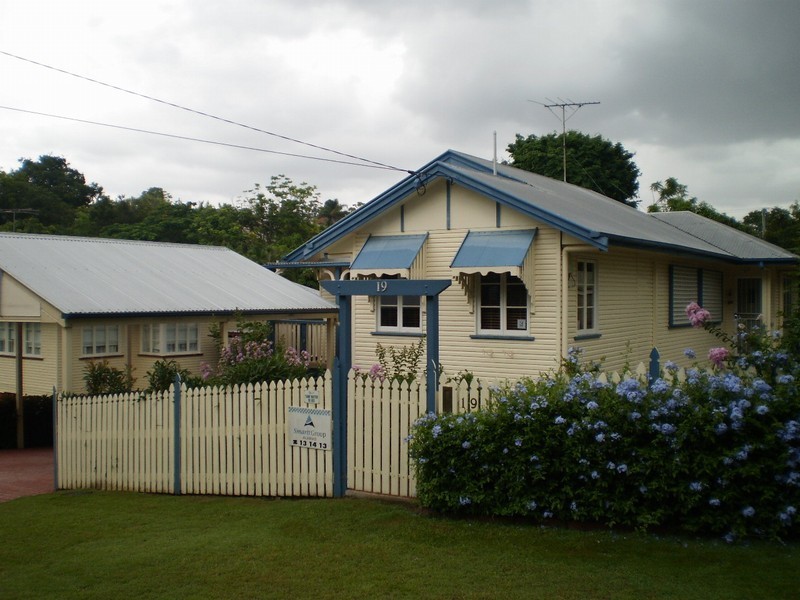 19 Amethyst St, Holland Park QLD 4121