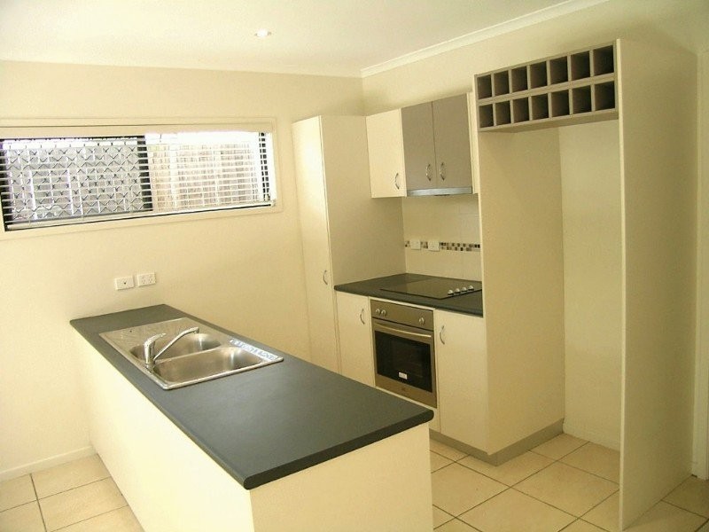 8/10 Christensen St, Yeronga QLD 4104