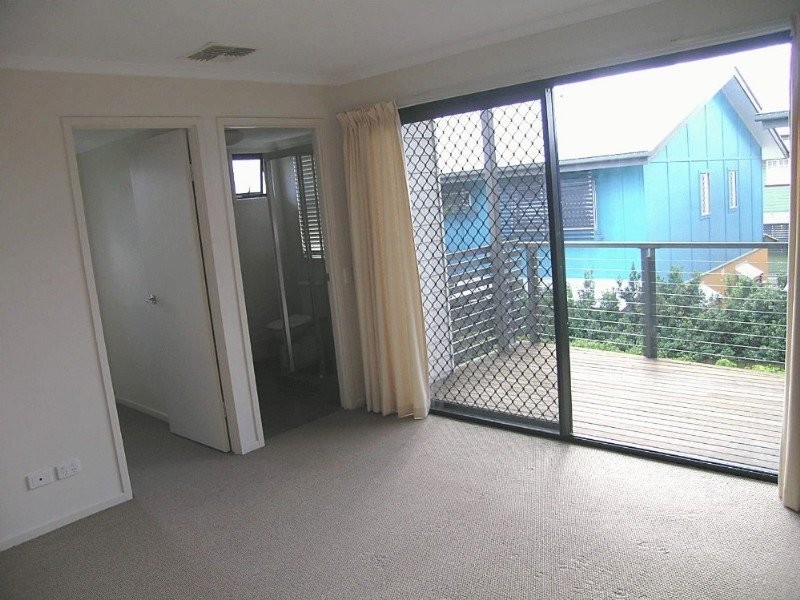 8/10 Christensen St, Yeronga QLD 4104