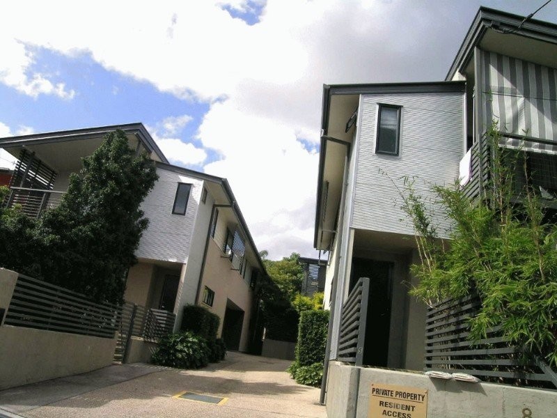 8/10 Christensen St, Yeronga QLD 4104