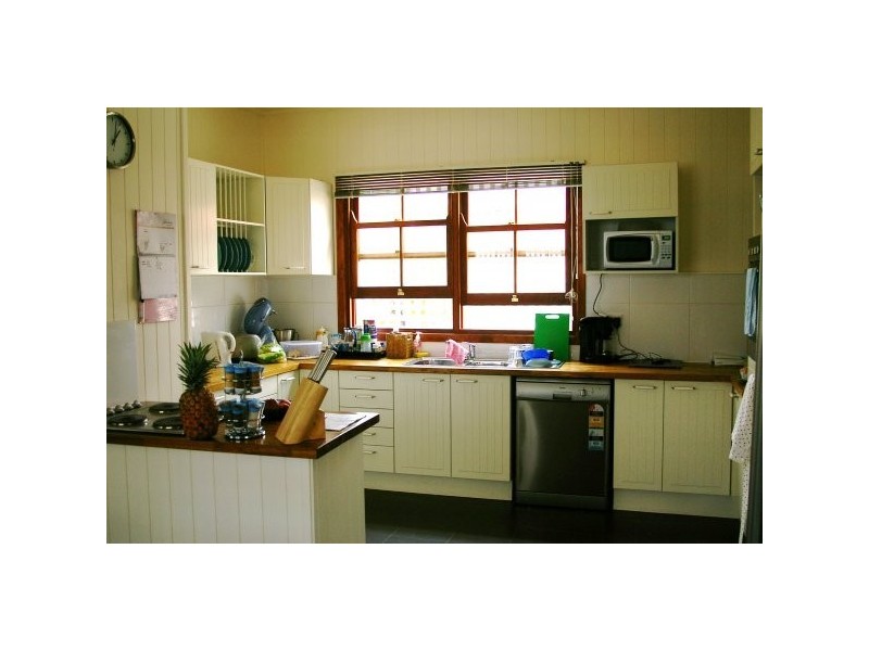 28 Taylor St, Woolloongabba QLD 4102