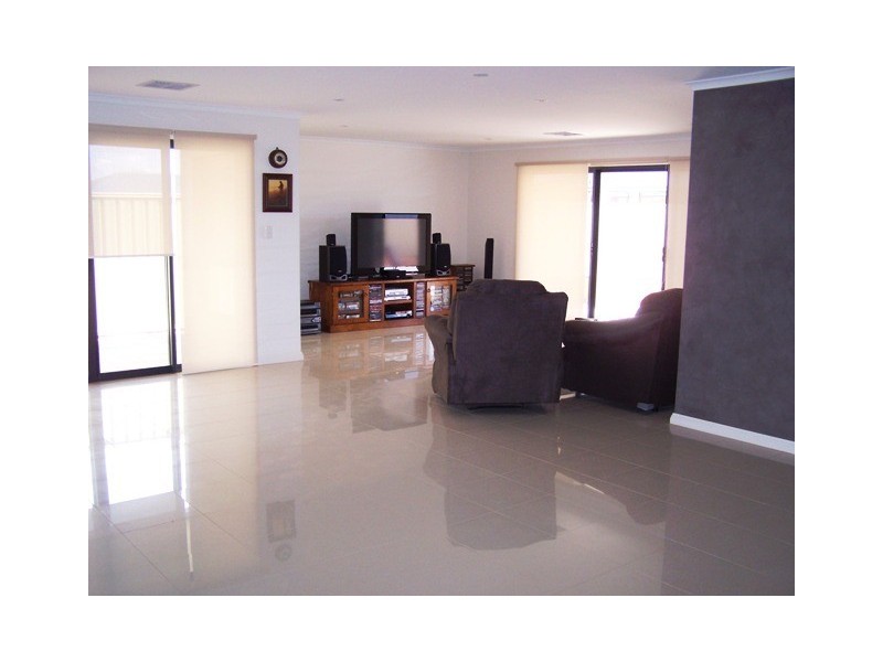 8 Needlebush Street, Whyalla Stuart SA 5608