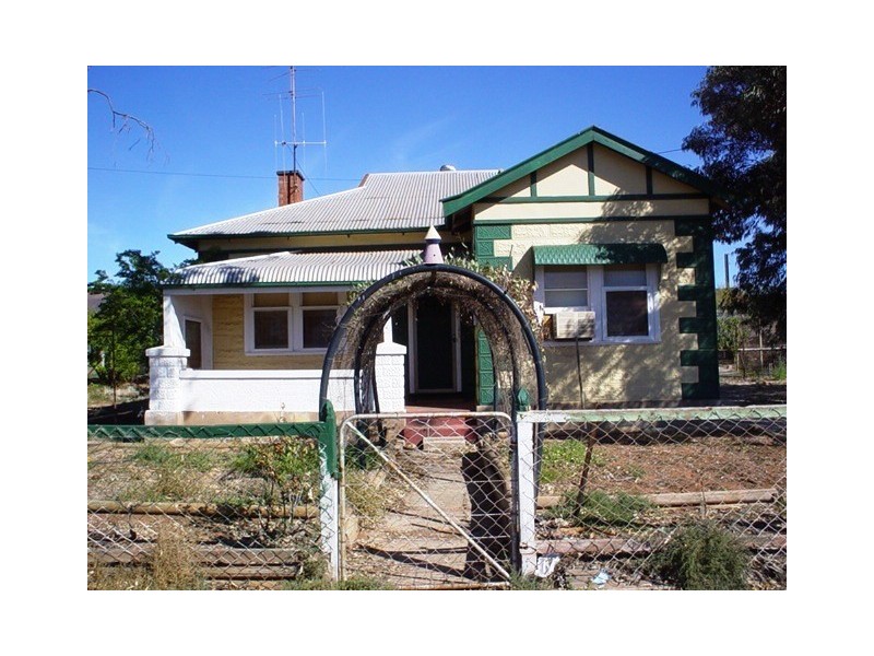 272 Earle Street, Iron Knob SA 5601