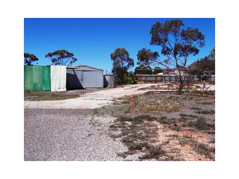 272 Earle Street, Iron Knob SA 5601