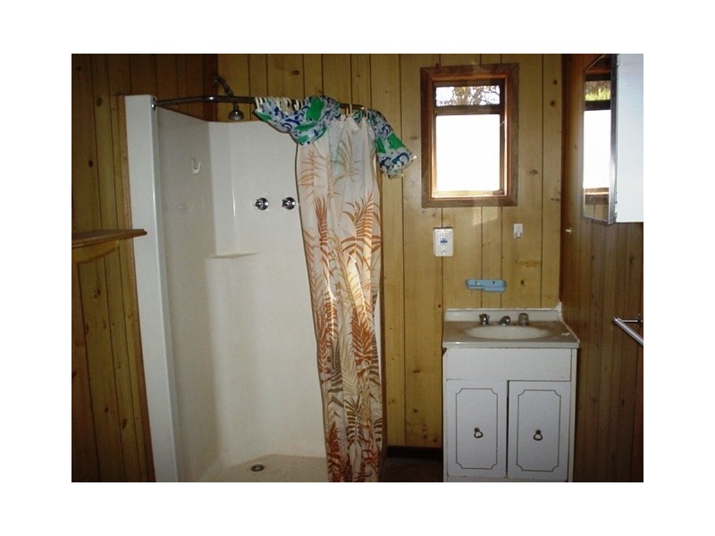 272 Earle Street, Iron Knob SA 5601