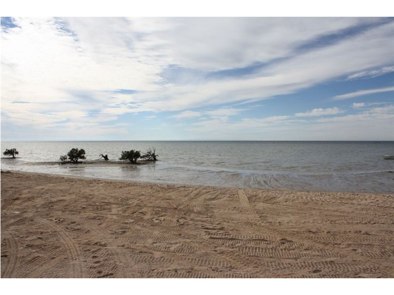 Sect. 36 Murninnie Beach, Whyalla SA 5600