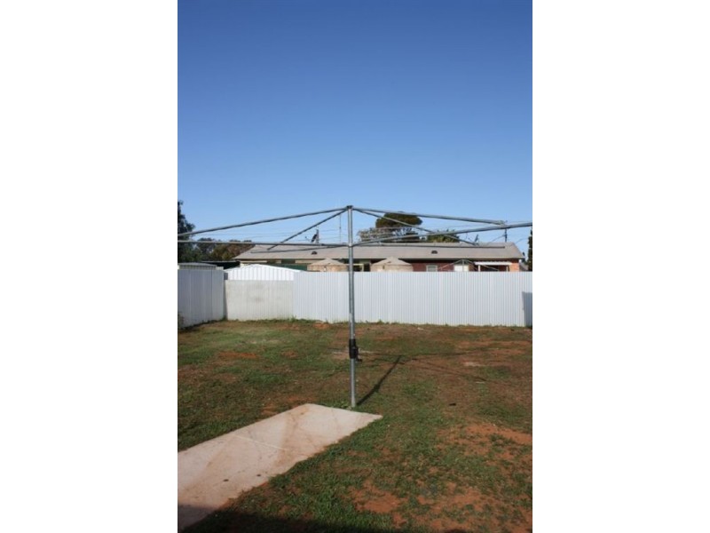 4 Hutchinson Street, Whyalla Stuart, Whyalla SA 5600