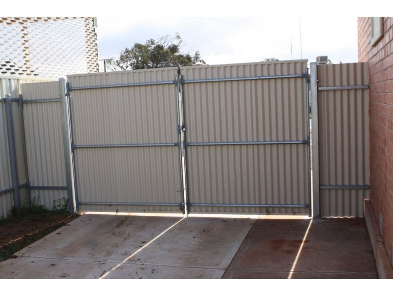 4 Hutchinson Street, Whyalla Stuart, Whyalla SA 5600