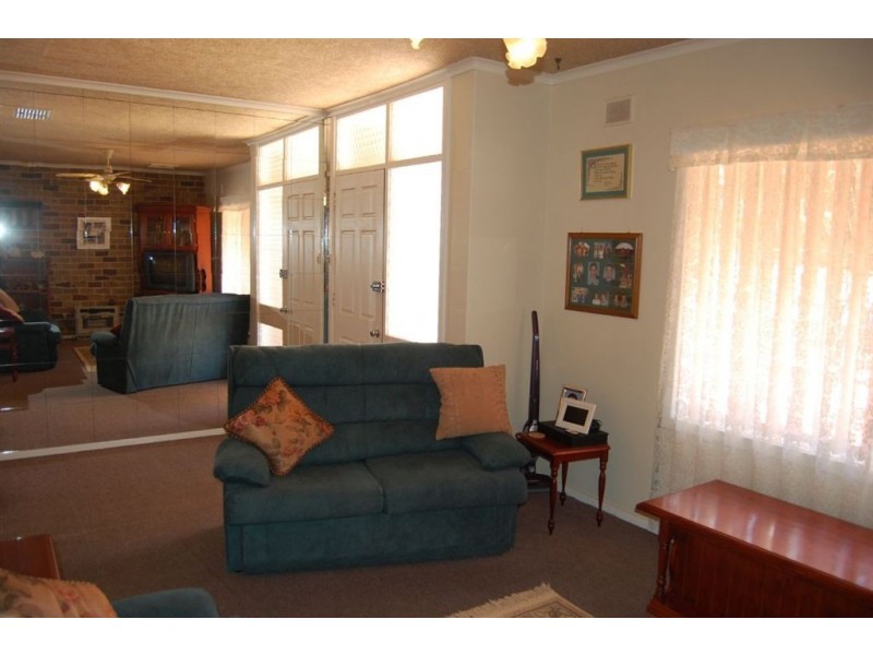 75 Flinders Avenue, Whyalla SA 5600