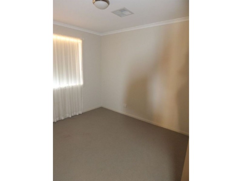 14 Fitzgerald Avenue, Whyalla Jenkins SA 5609