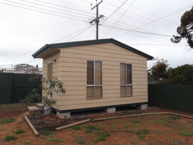 142 Hincks Avenue, Whyalla SA 5600