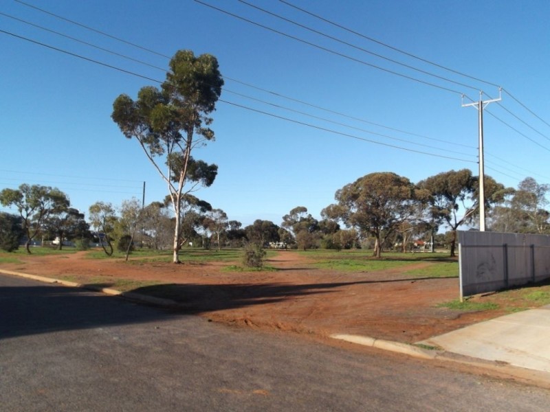 19 Hughes Street, Whyalla SA 5600