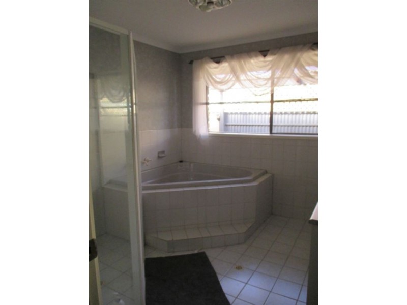 26 Lockwood Crescent, Whyalla SA 5600