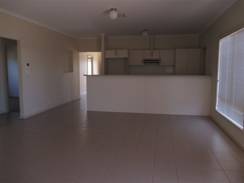 21 Custance Avenue, Whyalla Jenkins SA 5609