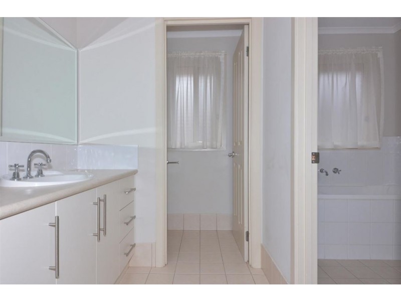 8 Bradshaw Street, Whyalla Jenkins SA 5609