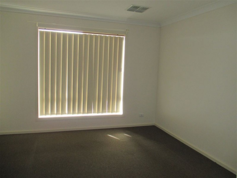 15 Bradshaw Street, Whyalla Jenkins SA 5609