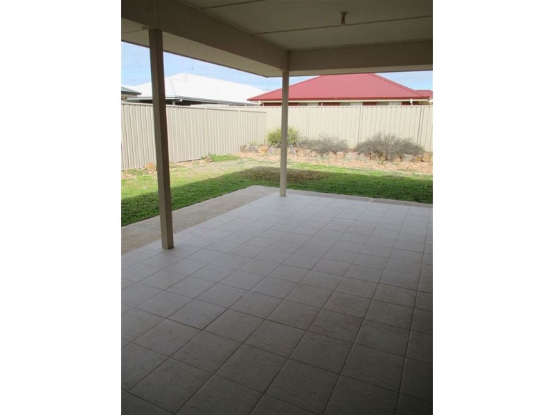 15 Bradshaw Street, Whyalla Jenkins SA 5609