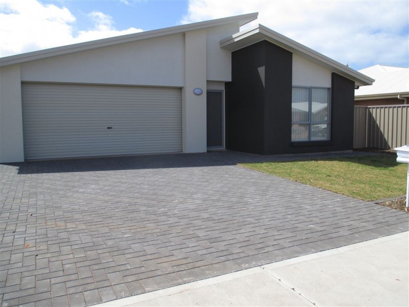 24 McInness Avenue, Whyalla Jenkins, Whyalla SA 5600