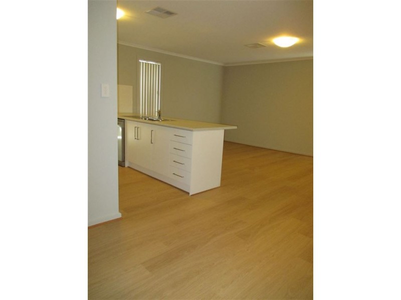 24 McInness Avenue, Whyalla Jenkins, Whyalla SA 5600