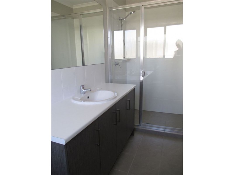 24 McInness Avenue, Whyalla Jenkins, Whyalla SA 5600