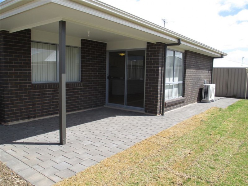 24 McInness Avenue, Whyalla Jenkins, Whyalla SA 5600