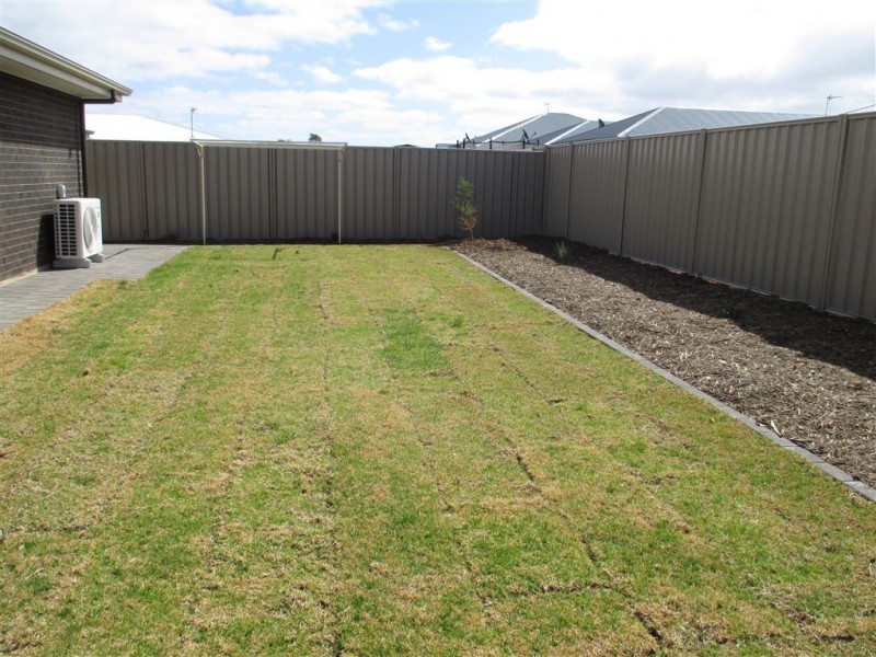 24 McInness Avenue, Whyalla Jenkins, Whyalla SA 5600