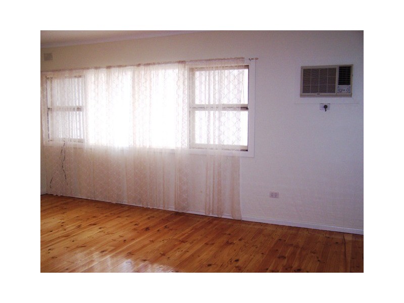 14 Flinders Avenue, Whyalla Stuart SA 5608