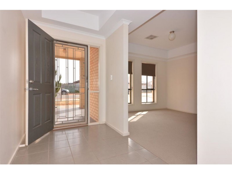 27 Tummel Circle, Whyalla Jenkins, Whyalla SA 5600