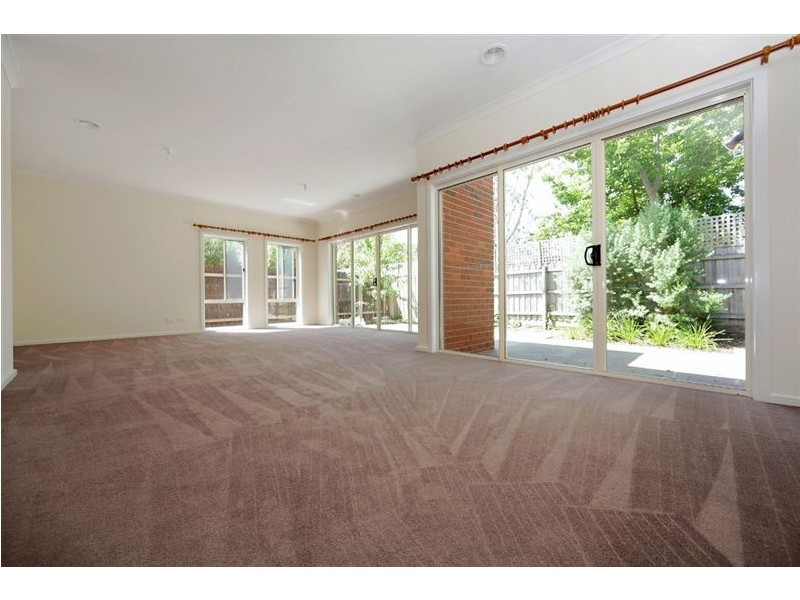 2/29 McComb Boulevard, Frankston South VIC 3199